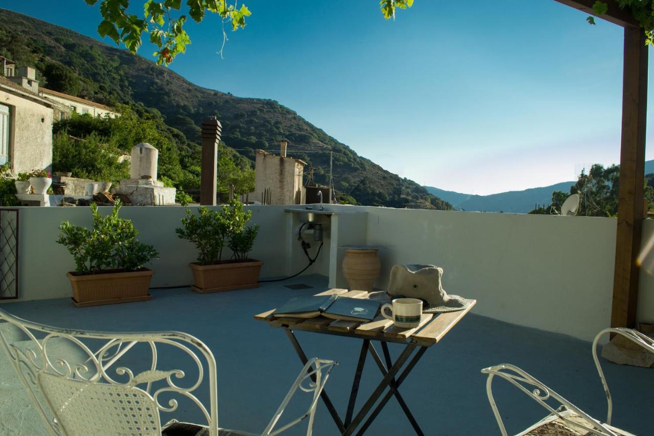 Feneri 3 -Cozy Rustic Apt 20' From Elafonisi Beach Exterior foto