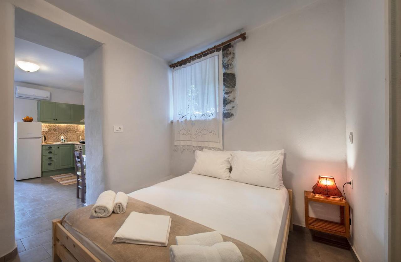 Feneri 3 -Cozy Rustic Apt 20' From Elafonisi Beach Exterior foto