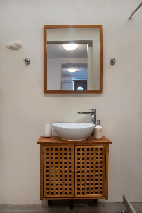 Feneri 3 -Cozy Rustic Apt 20' From Elafonisi Beach Exterior foto