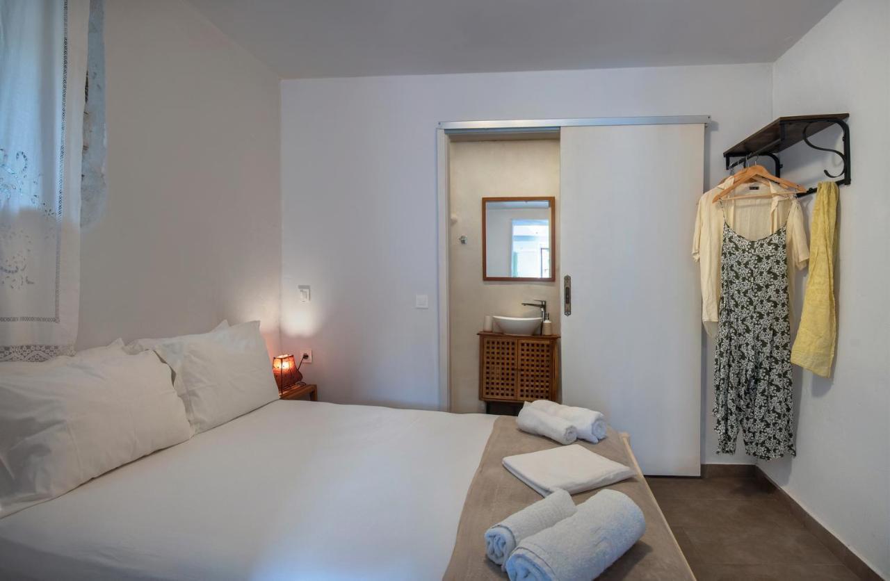 Feneri 3 -Cozy Rustic Apt 20' From Elafonisi Beach Exterior foto